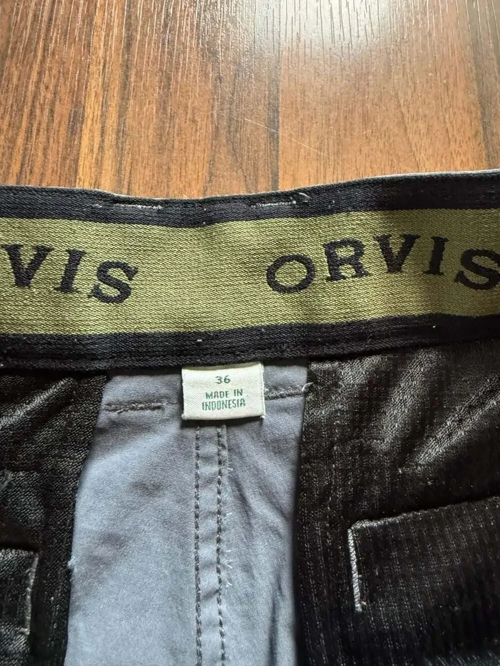 Orvis Men's Gray Utility Cargo Shorts